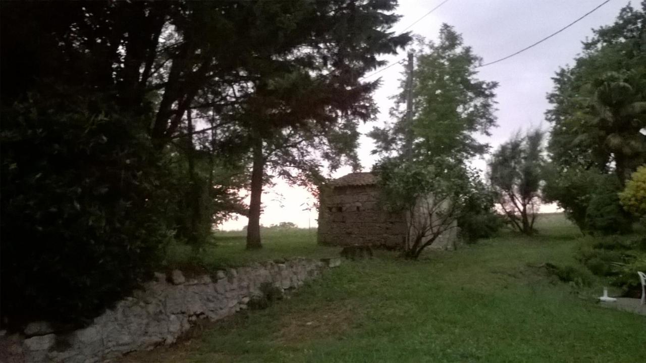 Le Logis Du Pradet Acomodação com café da manhã Moncrabeau Exterior foto